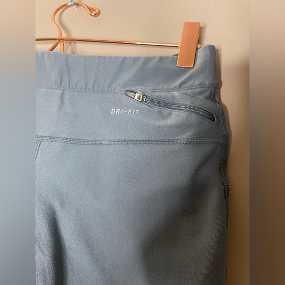 Nike Dri-Fit Cropped Leggings Size M - Picture 5 of 6